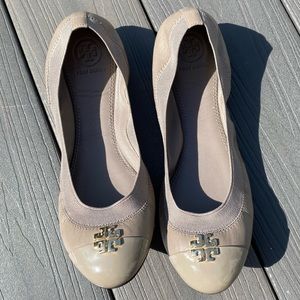 Tory Burch Ballet Flats - Taupe
